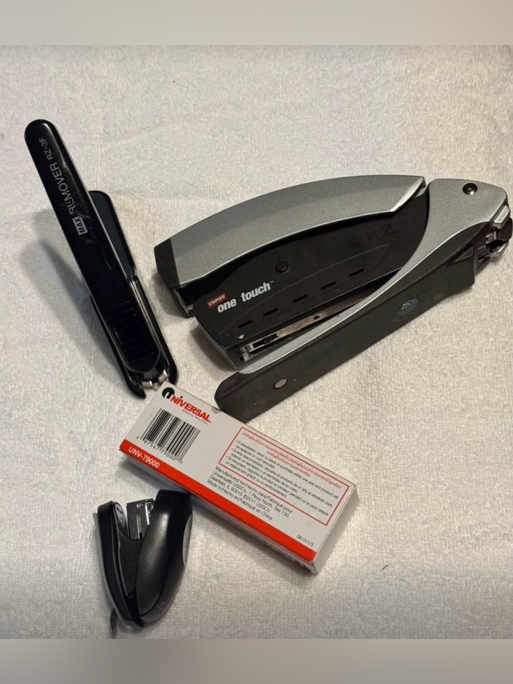 Staples One Touch Stapler -mini stapler remover and staples